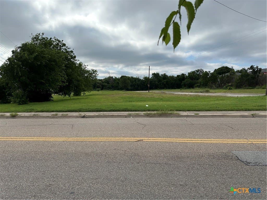0.65 acres in Bell County - photo 2