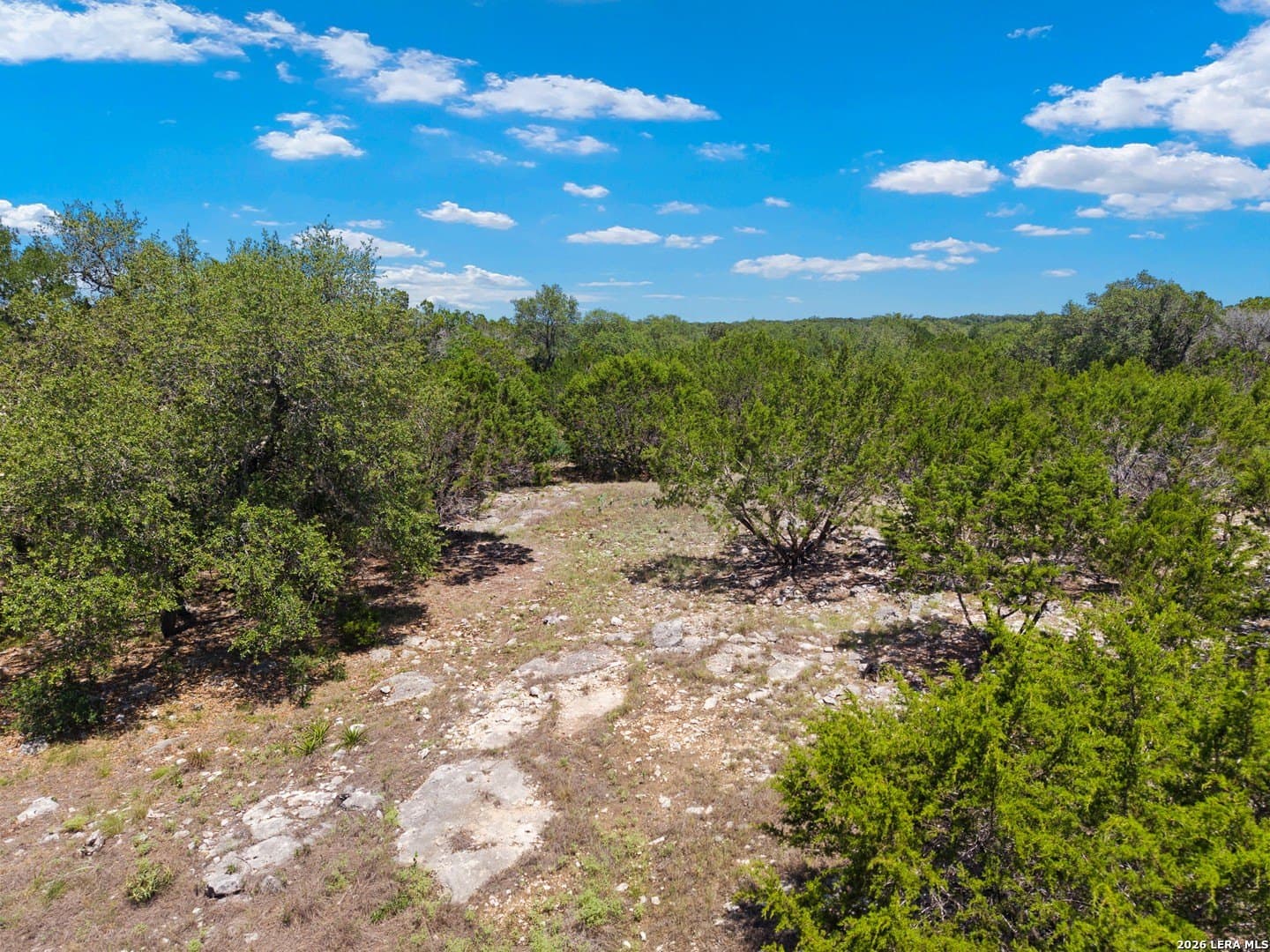0.7 acres in Kendall County gallery image 3