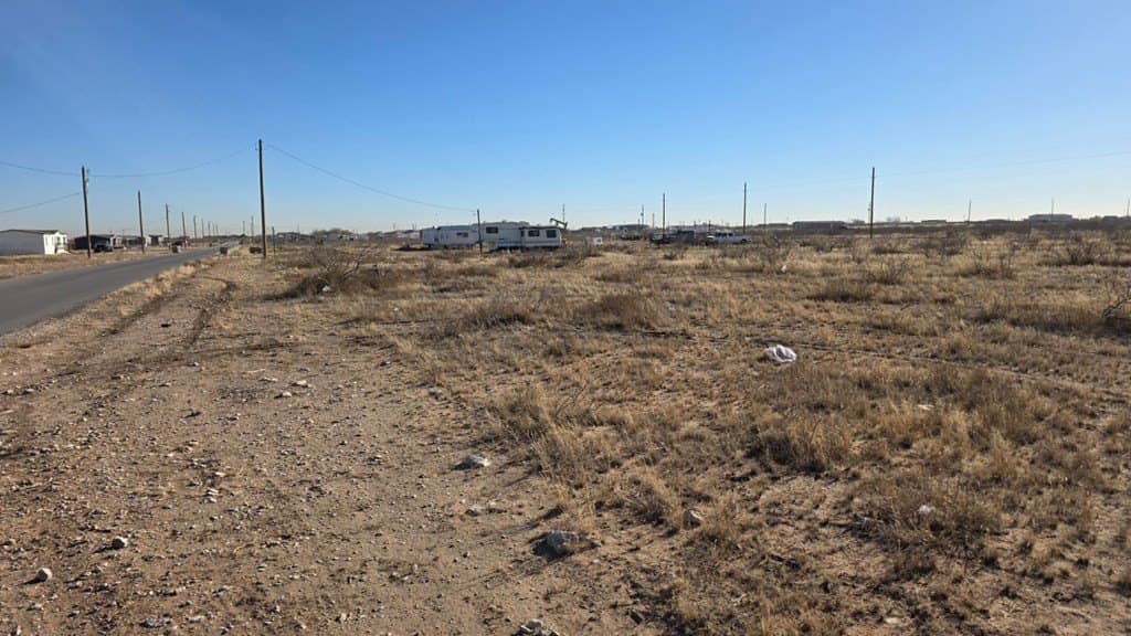 1 acres in Martin County gallery image 4