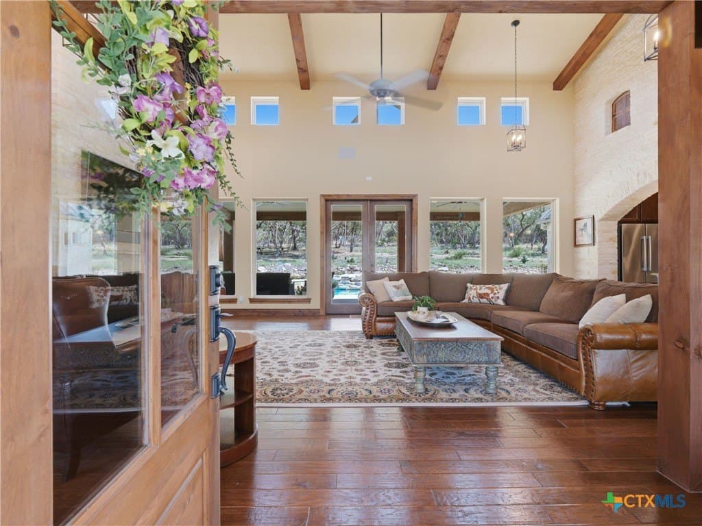 10.29 acres in Comal County gallery image 4