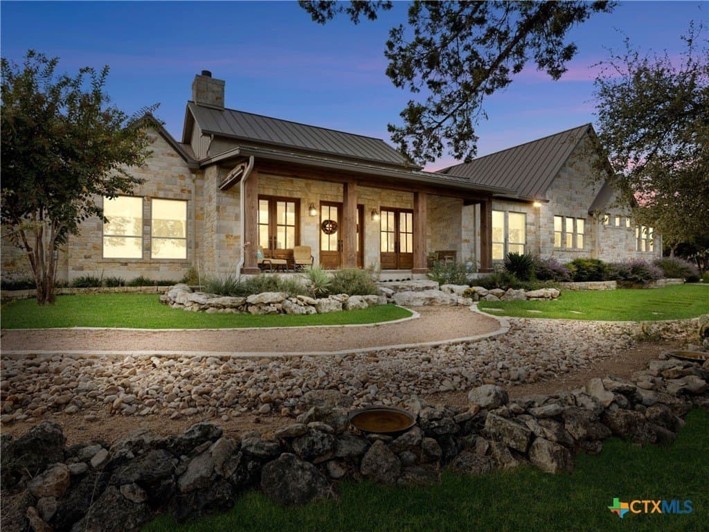 10.29 acres in Comal County