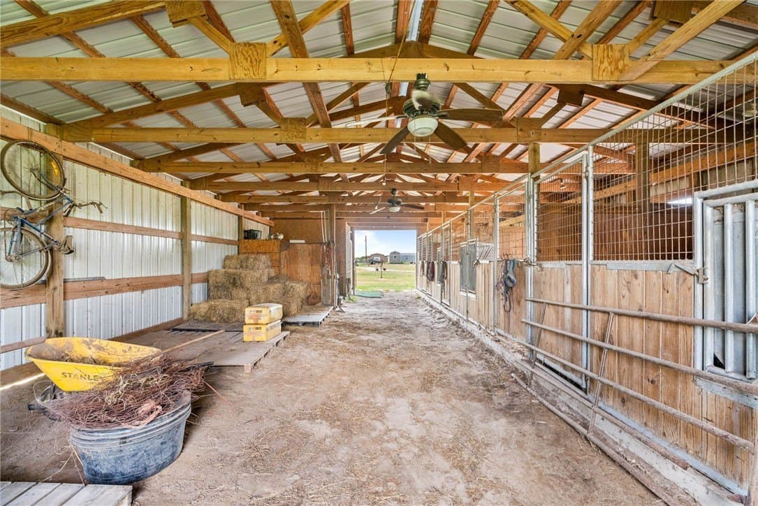 39.7 acres in Kleberg County - photo 19