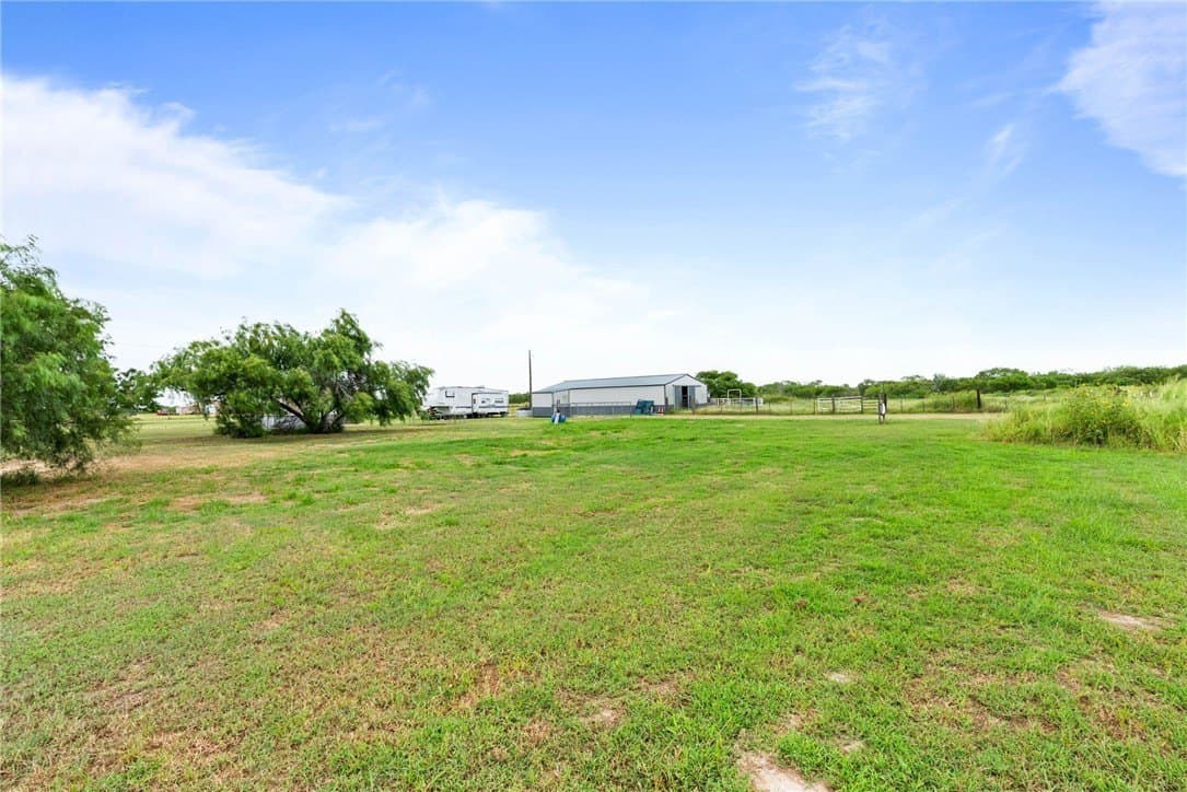 39.7 acres in Kleberg County - photo 23