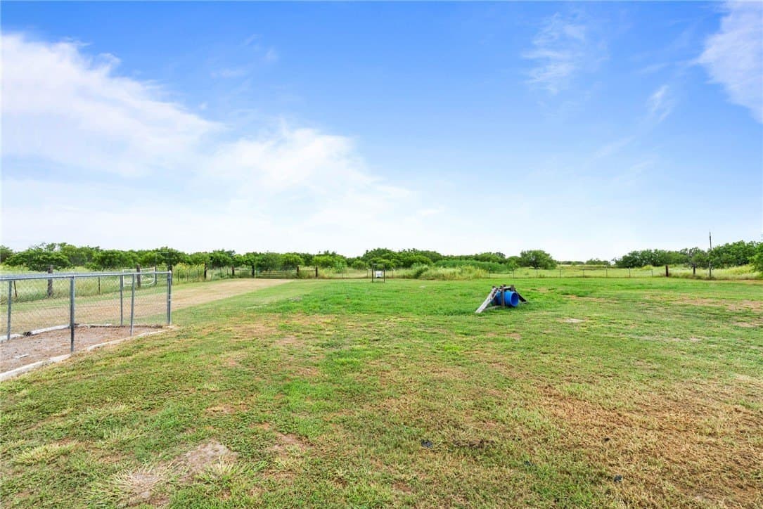 39.7 acres in Kleberg County - photo 21