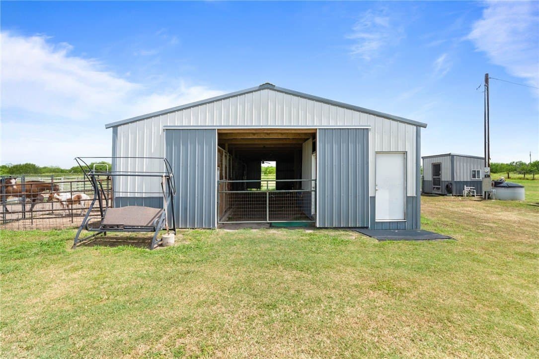 39.7 acres in Kleberg County - photo 17