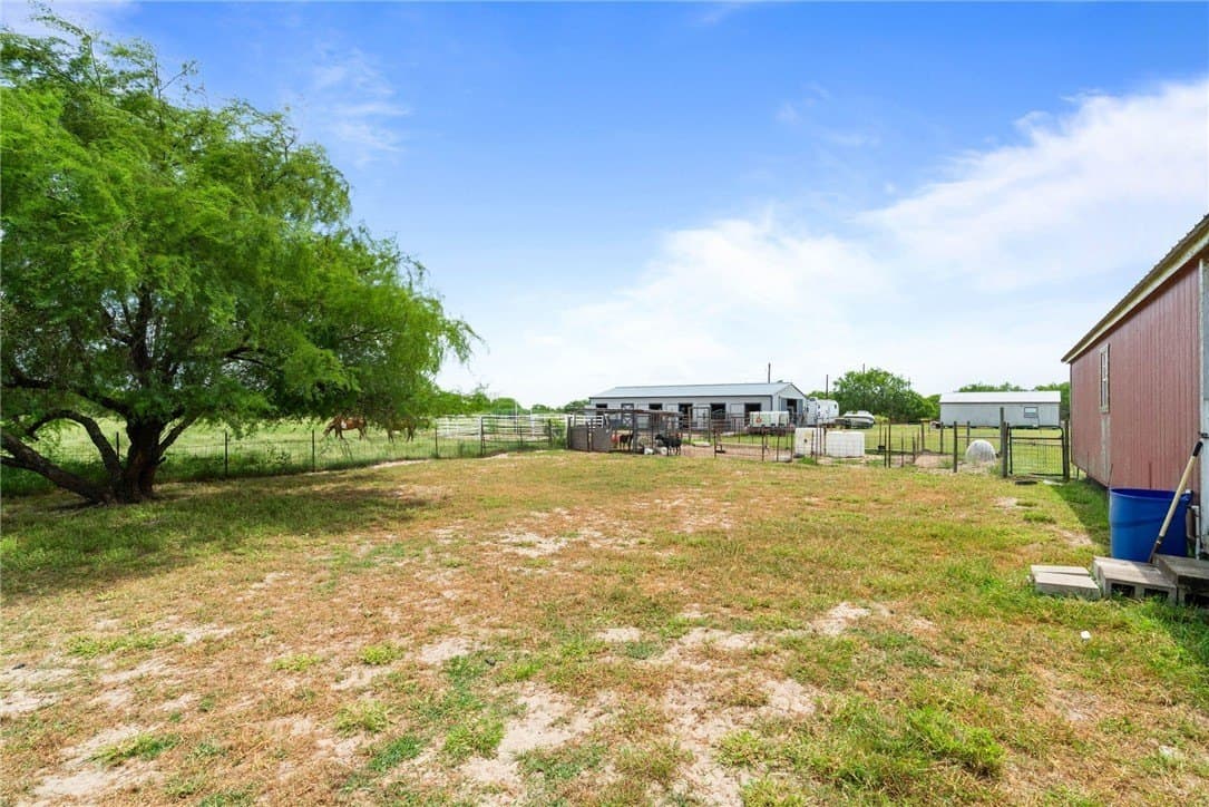 39.7 acres in Kleberg County - photo 29