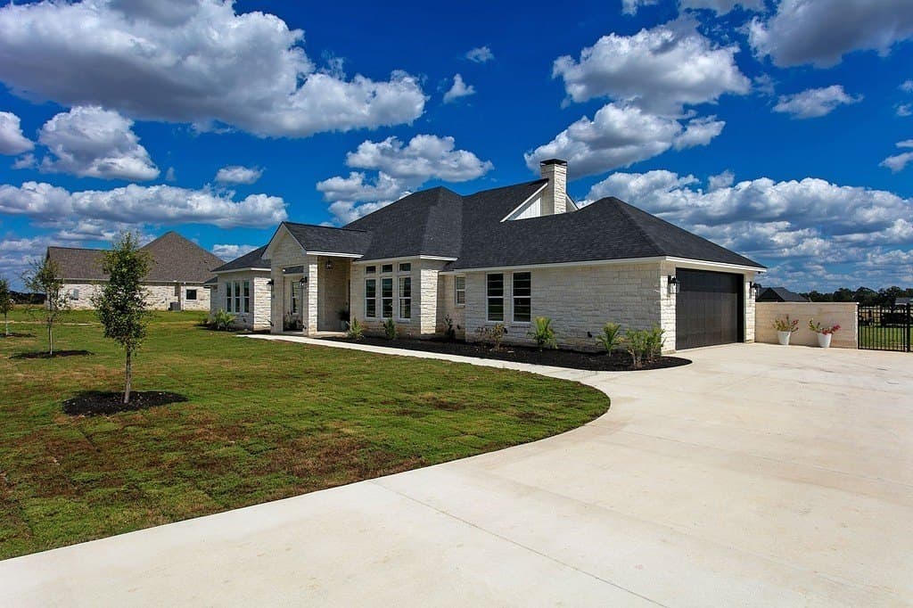 1 acres in Brazos County gallery image 2