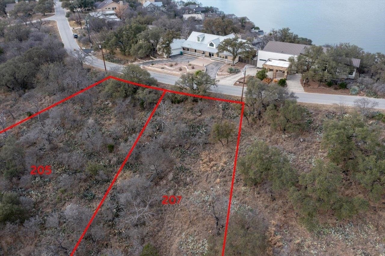 0.5 acres in Llano County gallery image 2