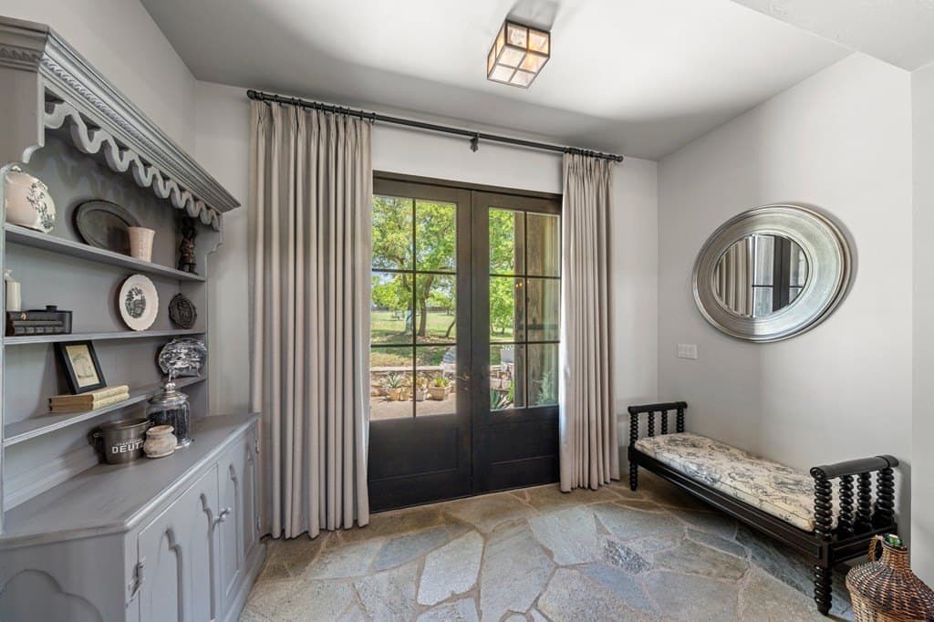 12.45 acres in Gillespie County gallery image 3