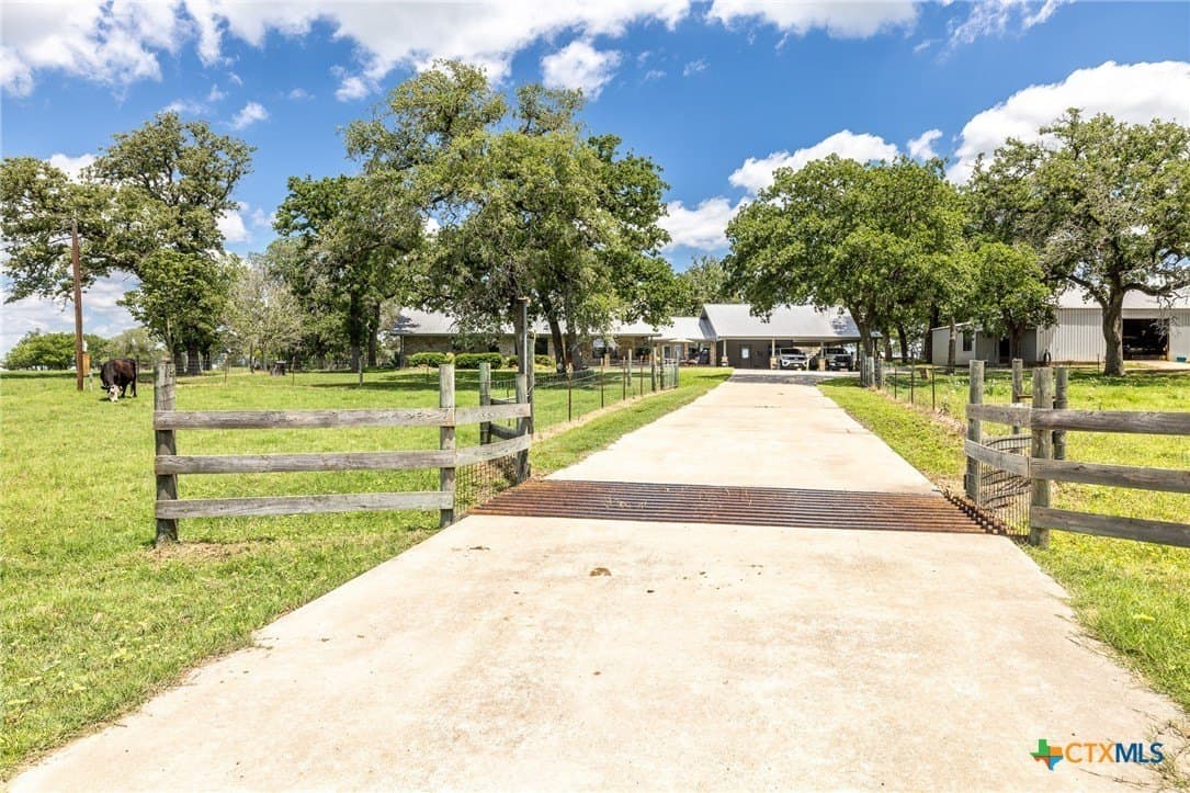30.03 acres in Gonzales County - photo 29