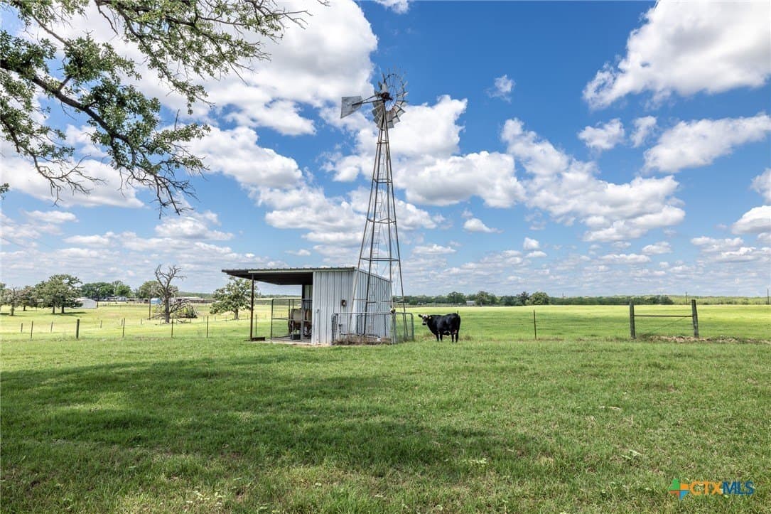 30.03 acres in Gonzales County - photo 35