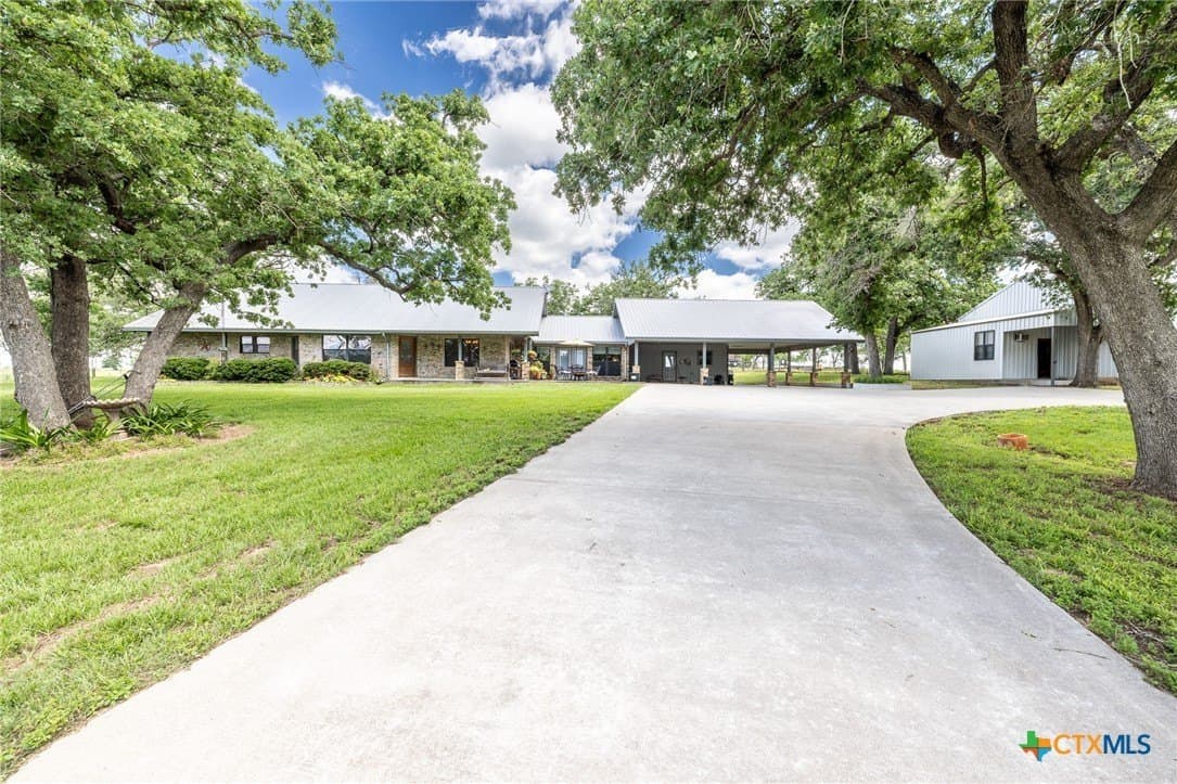 30.03 acres in Gonzales County - photo 24