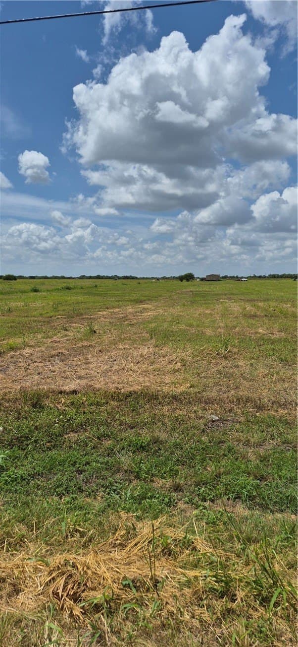 6 acres in San Patricio County