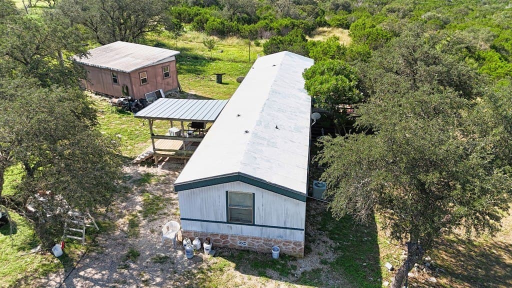 21 acres in Real County - photo 10