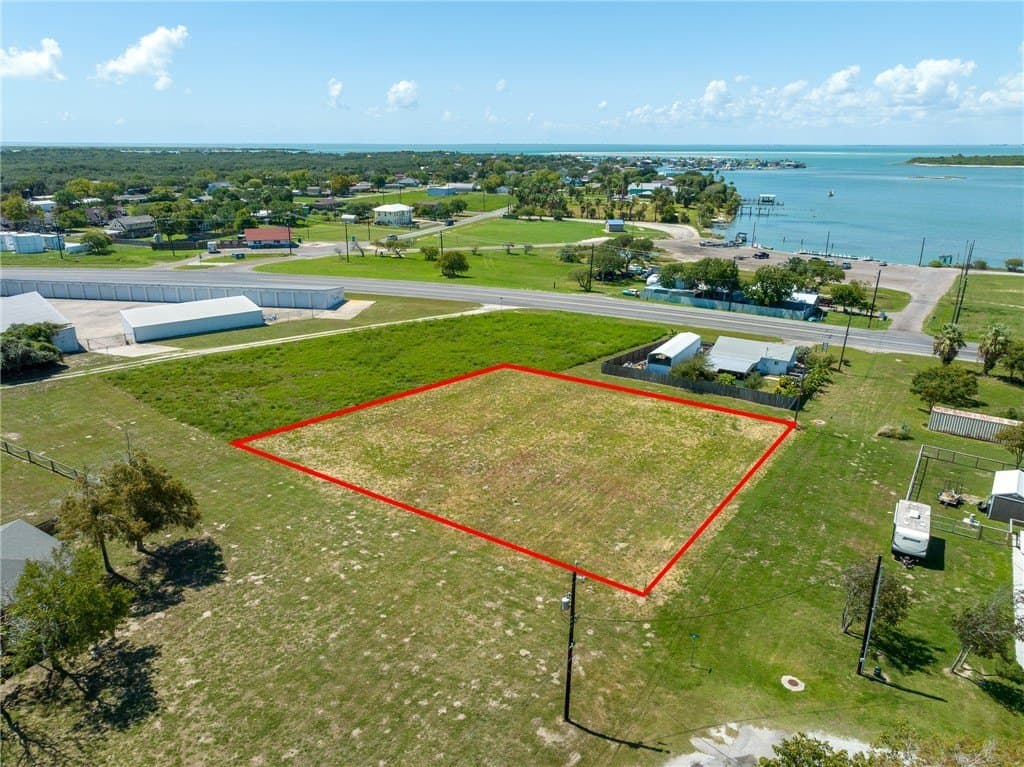 0.39 acres in San Patricio County - photo 9