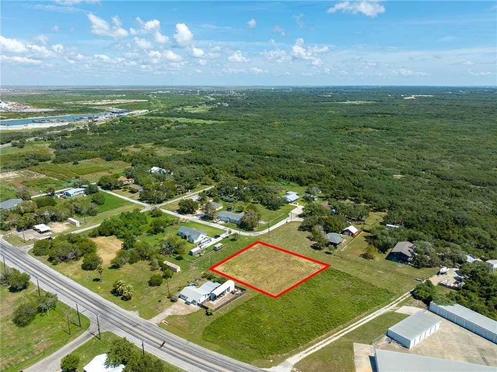 0.39 acres in San Patricio County - photo 12