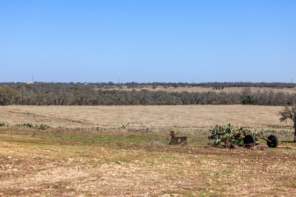 174.85 acres in Gillespie County - photo 13