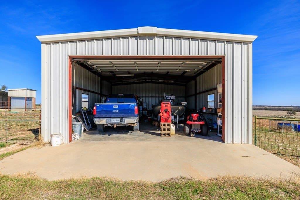 174.85 acres in Gillespie County - photo 6