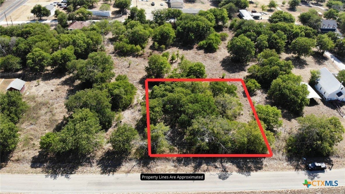 0.35 acres in Bell County - photo 5