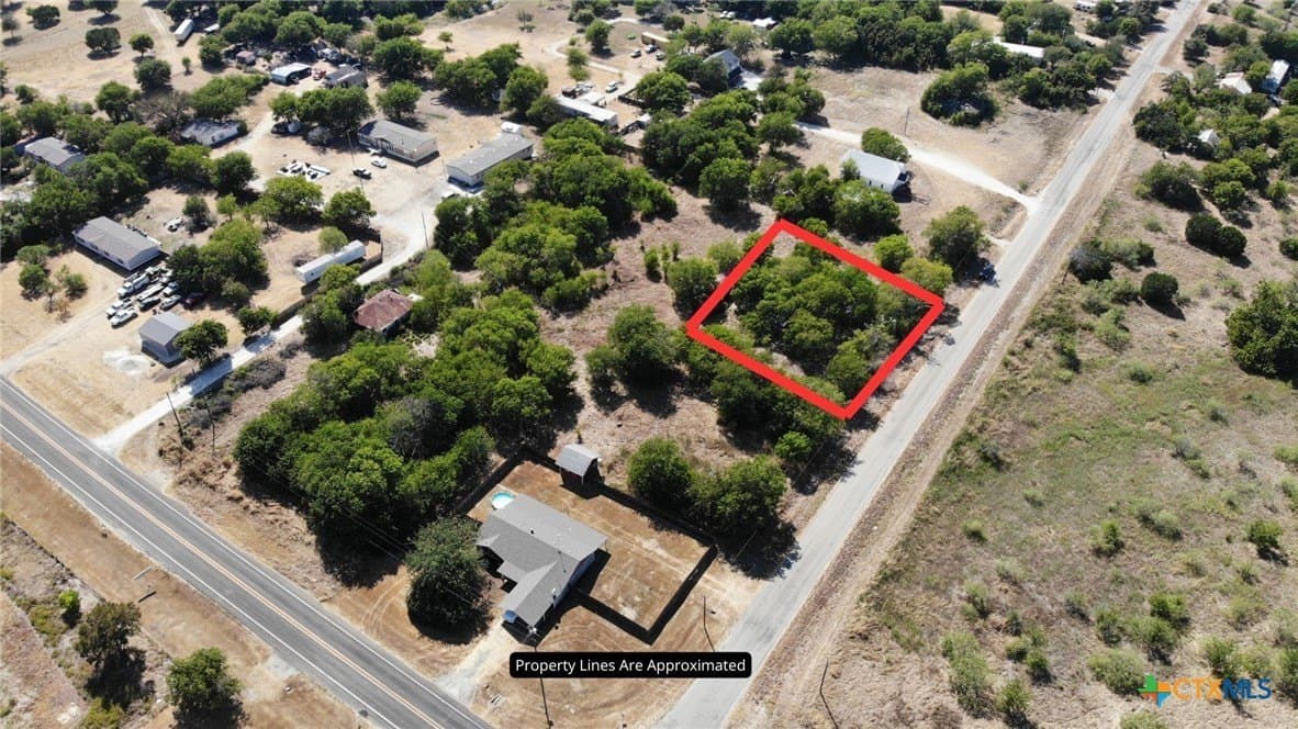 0.35 acres in Bell County - photo 3