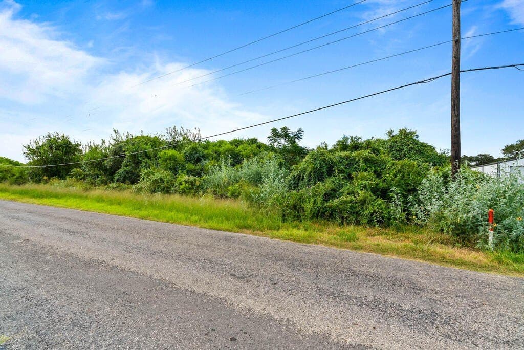 1 acres in Texas County - photo 3