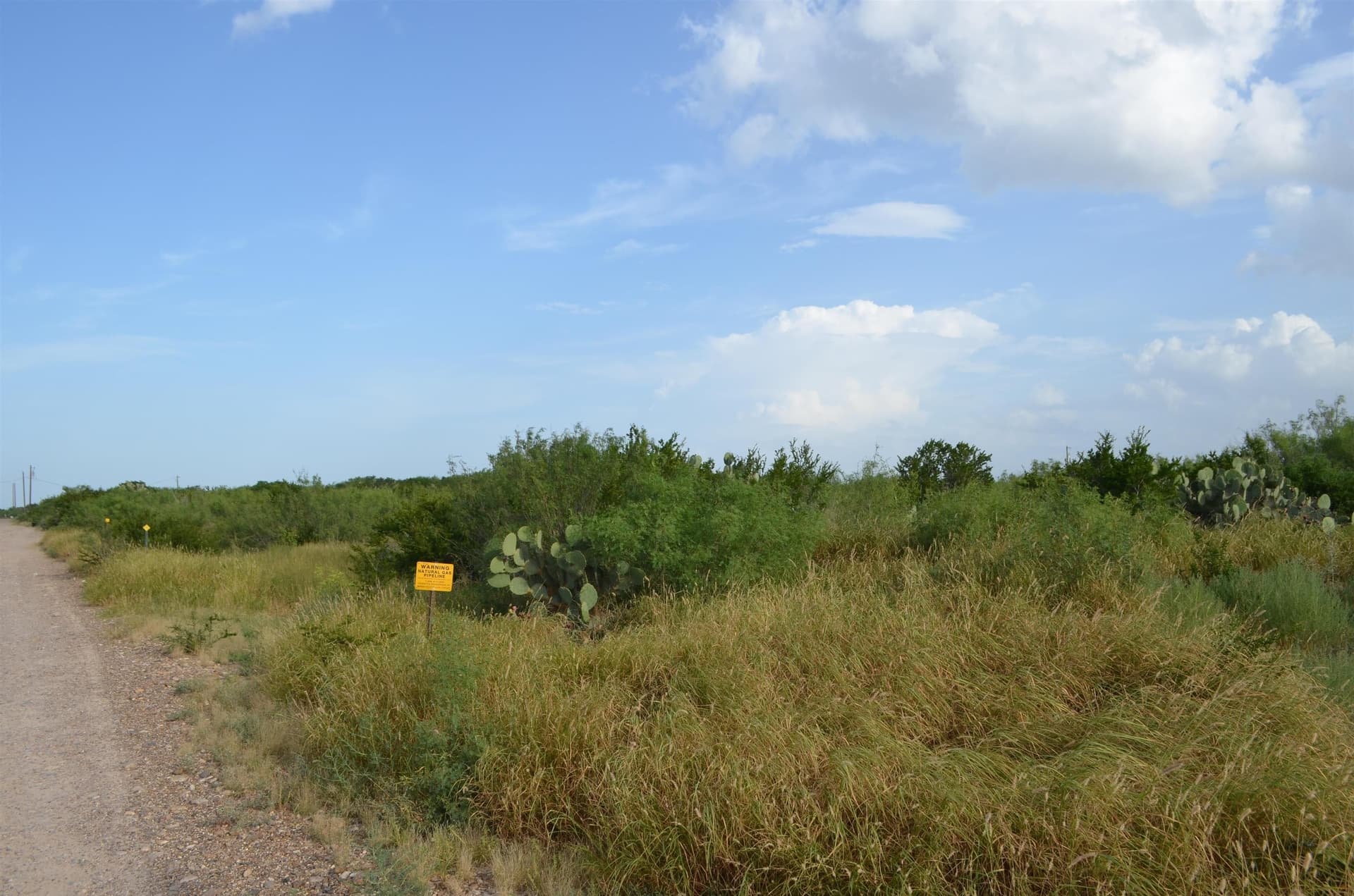 0.97 acres in Webb County - photo 10