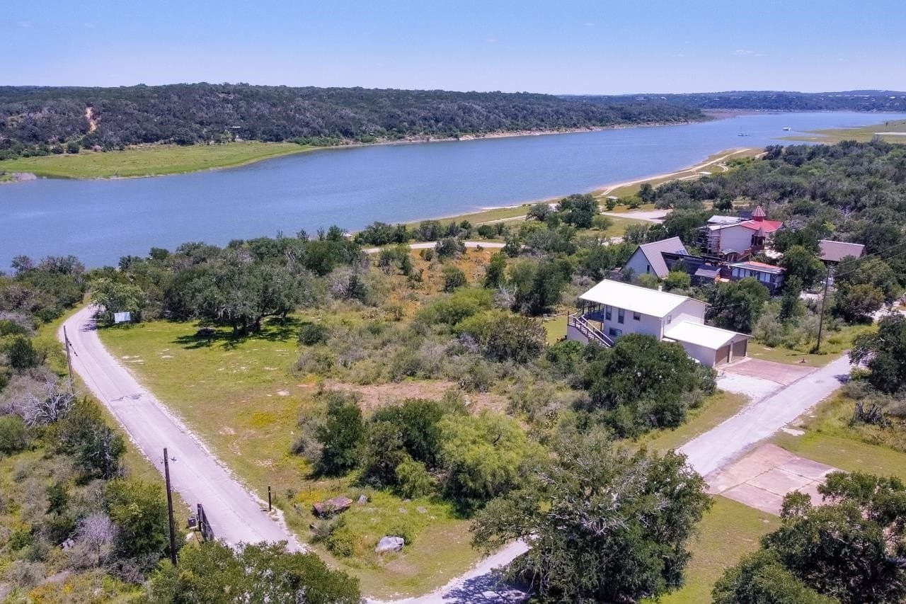 0.44 acres in Burnet County gallery image 3