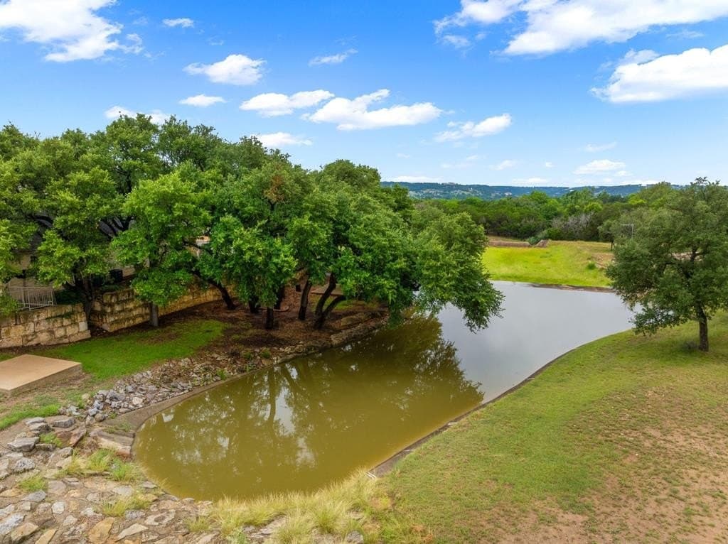 0.18 acres in Kerr County - photo 10