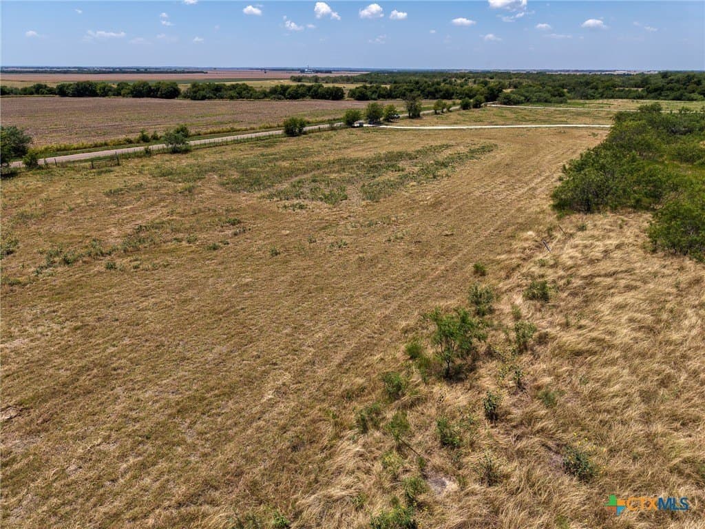 2 acres in McLennan County - photo 8
