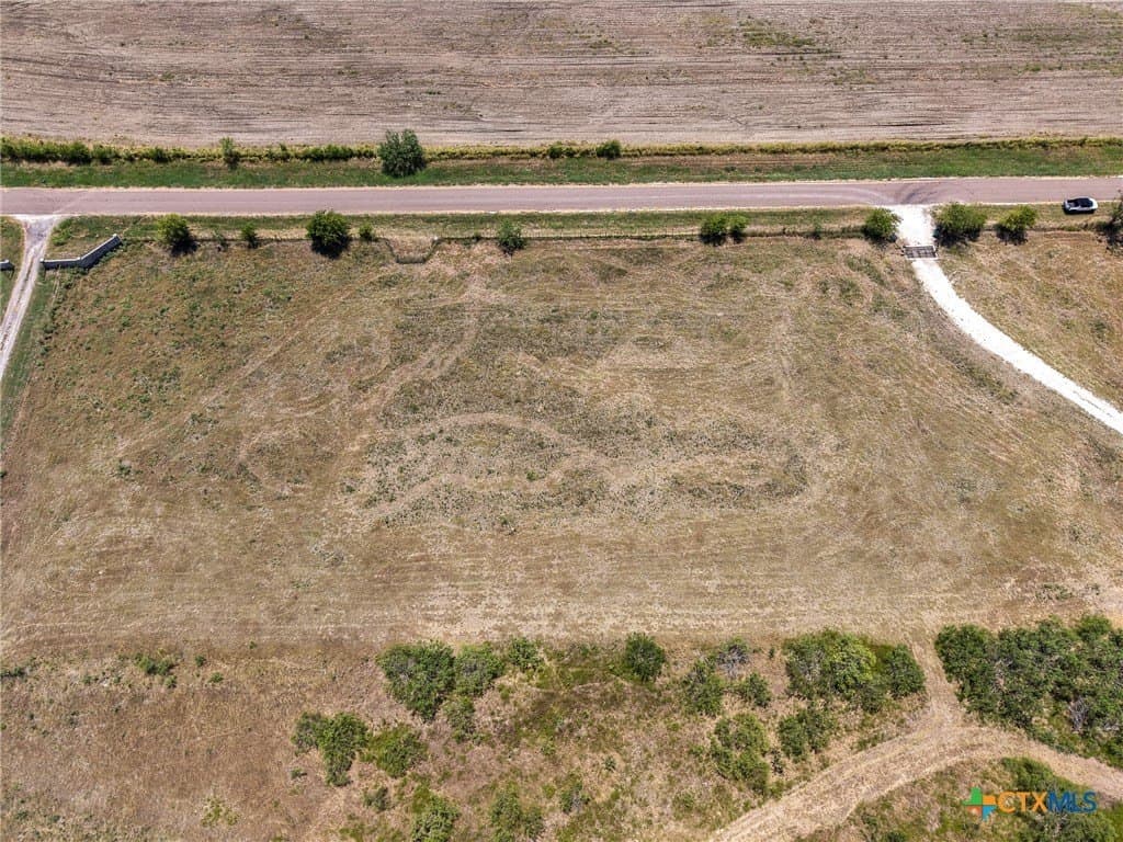 2 acres in McLennan County - photo 4
