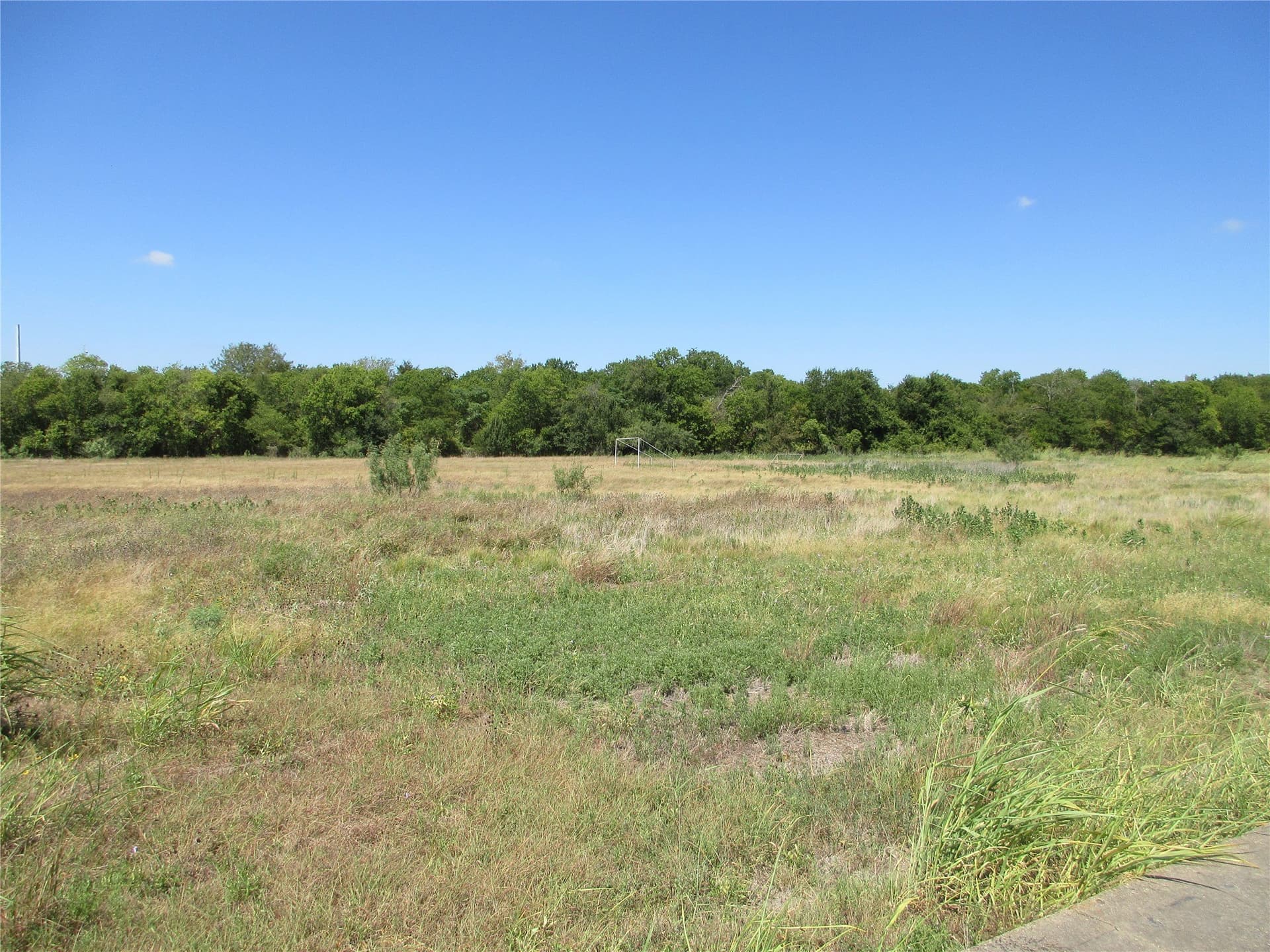 4.21 acres in Falls County - photo 3