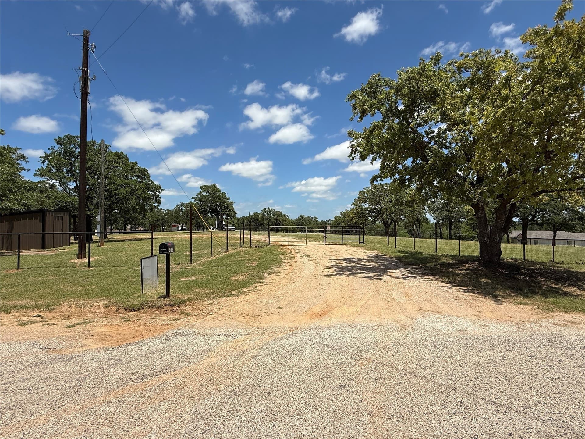 5.66 acres in Wise County - photo 12