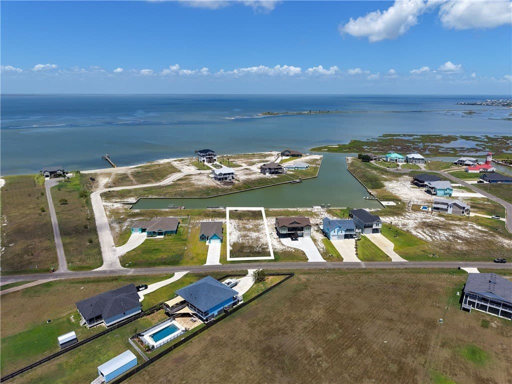 0.5 acres in Aransas County - photo 8