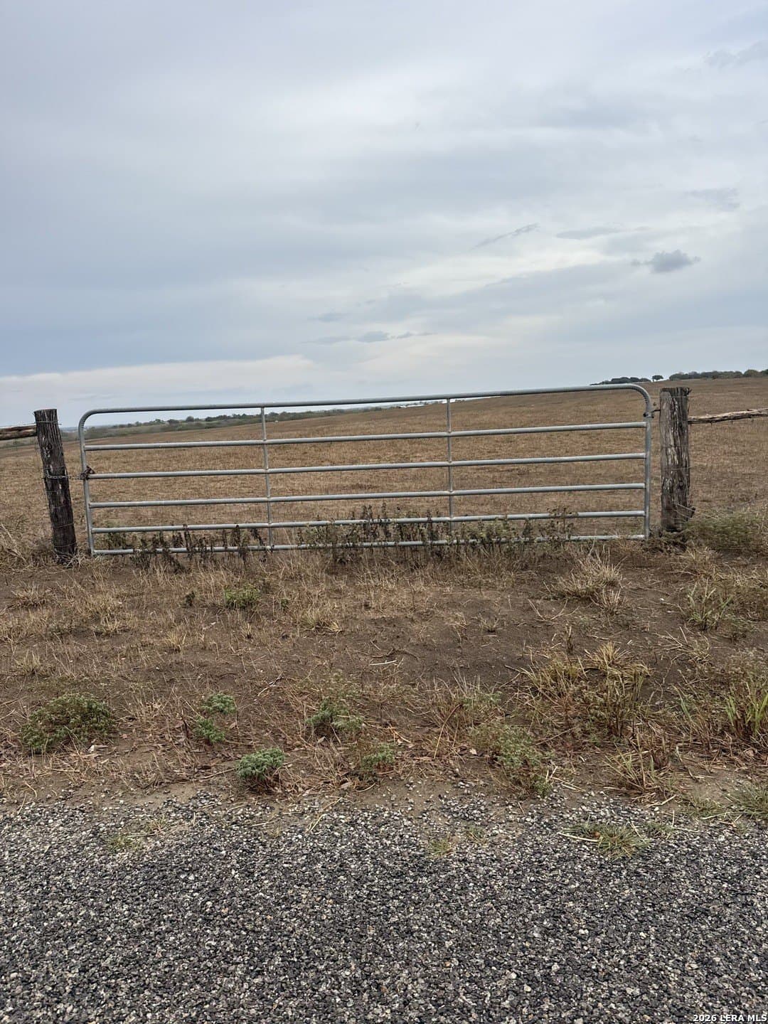 23.3 acres in De Witt County - photo 8