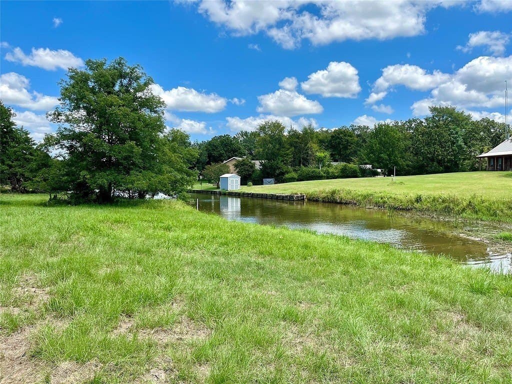 0.56 acres in Limestone County