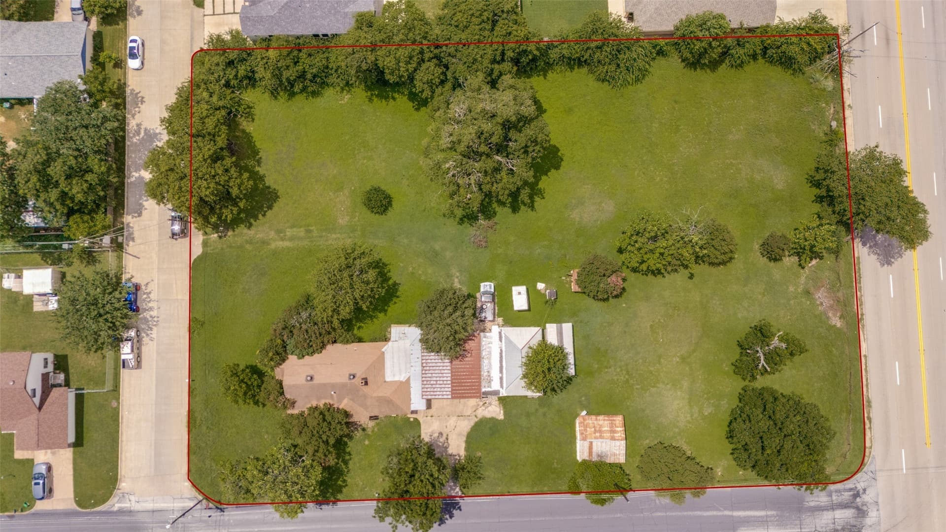 1.33 acres in Dallas County gallery image 4