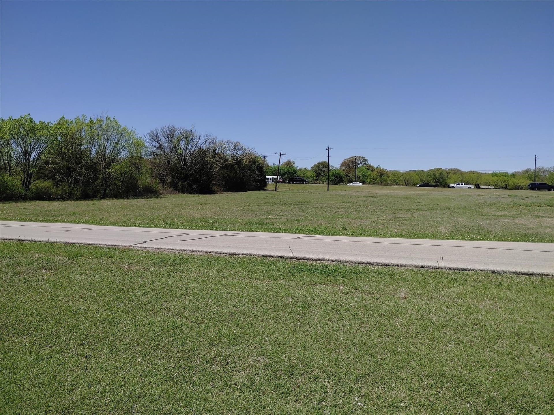 0.89 acres in Johnson County - photo 5