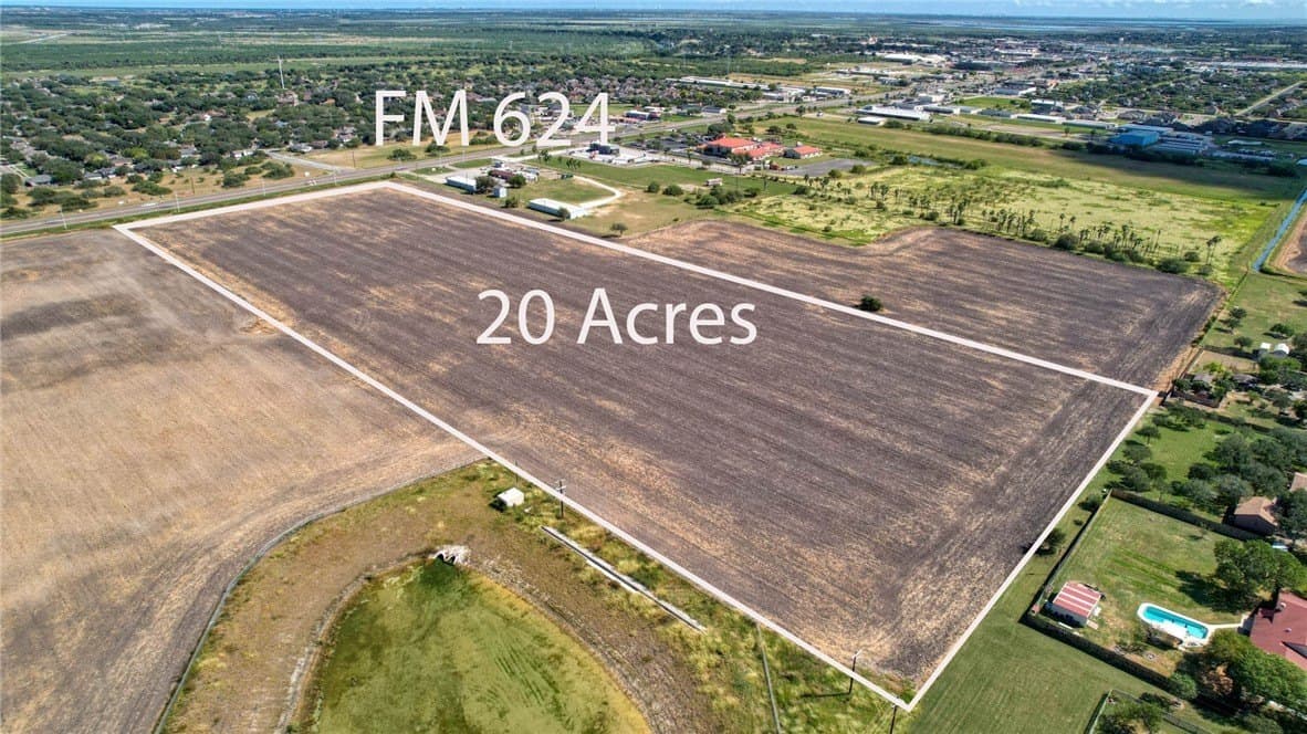 20 acres in Nueces County - photo 8