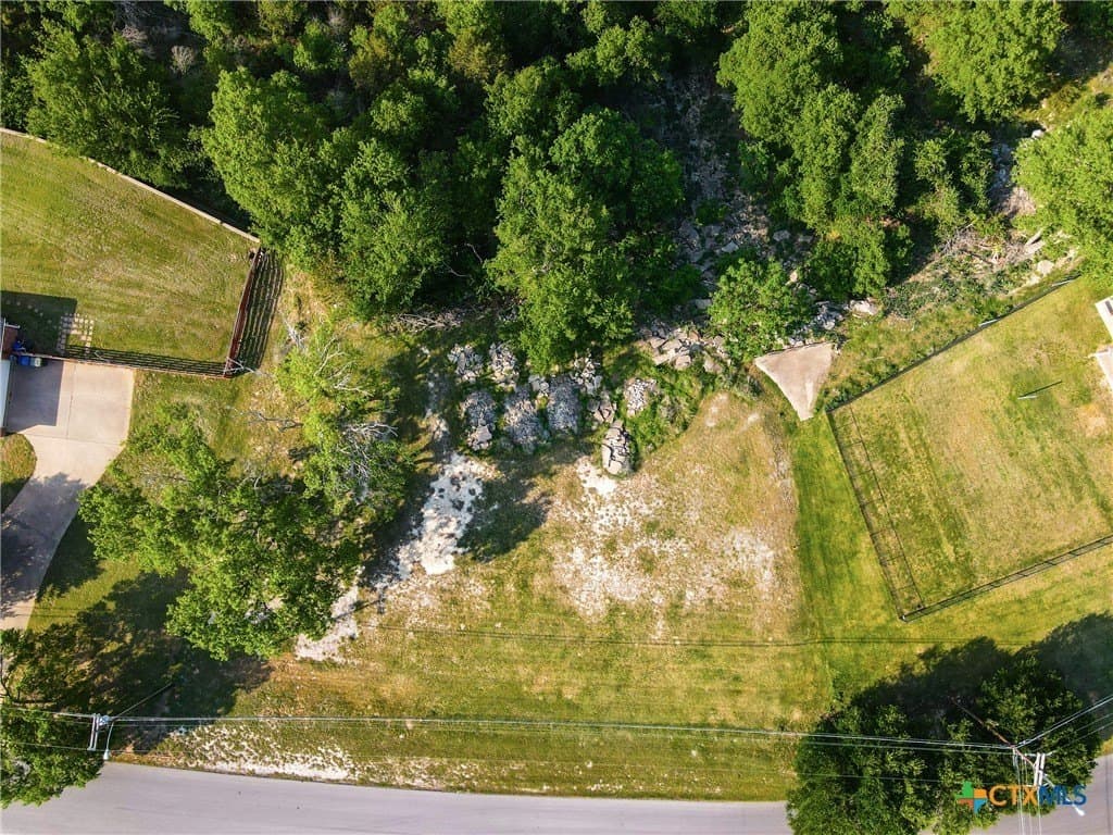 1.62 acres in Coryell County gallery image 2