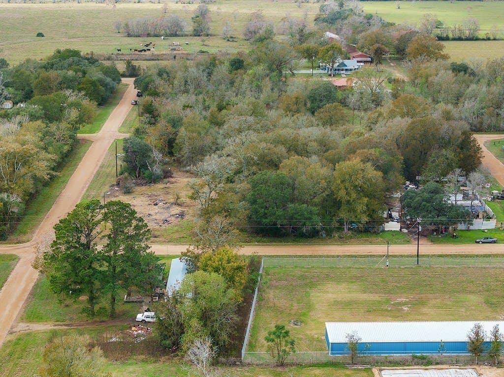 0.88 acres in Colorado County - photo 11