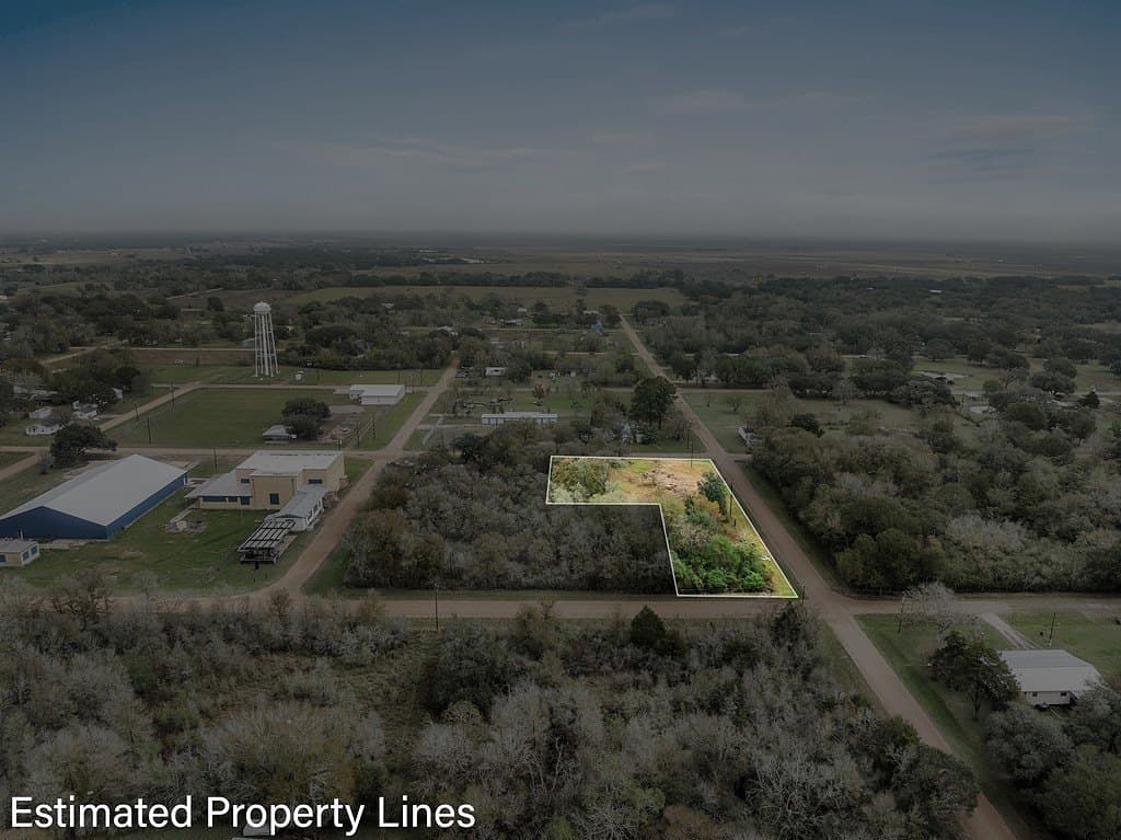 0.88 acres in Colorado County - photo 9