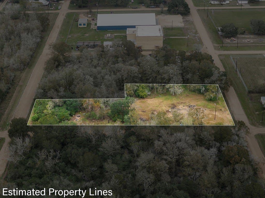 0.88 acres in Colorado County - photo 7