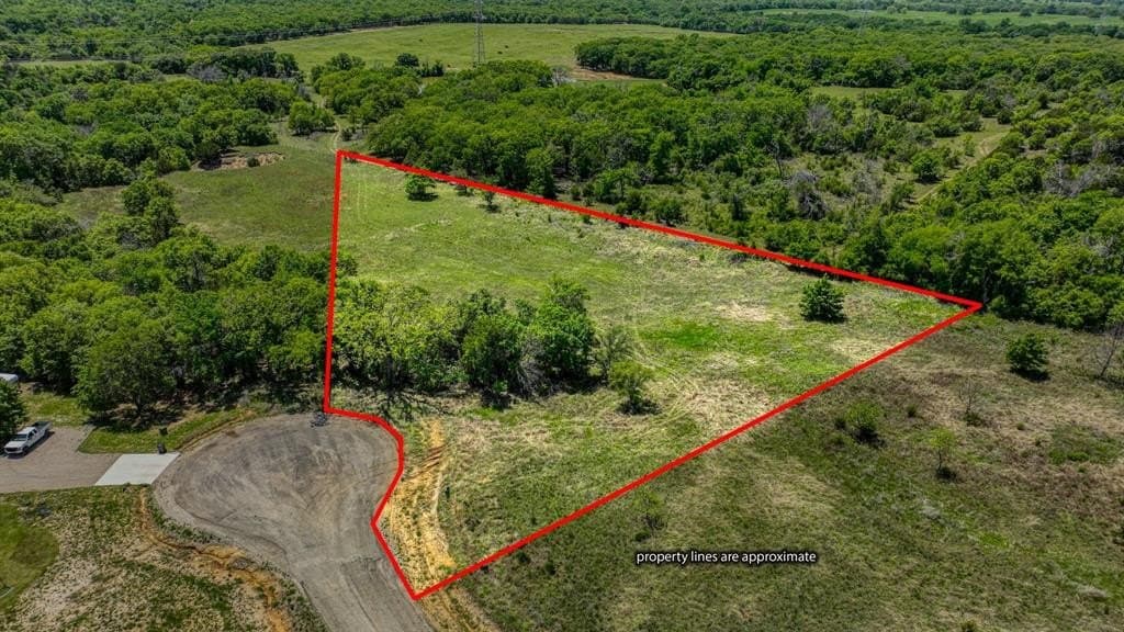 2.2 acres in Parker County