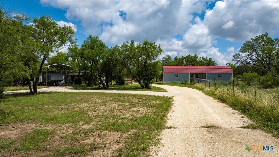 17.15 acres in Bandera County gallery image 3