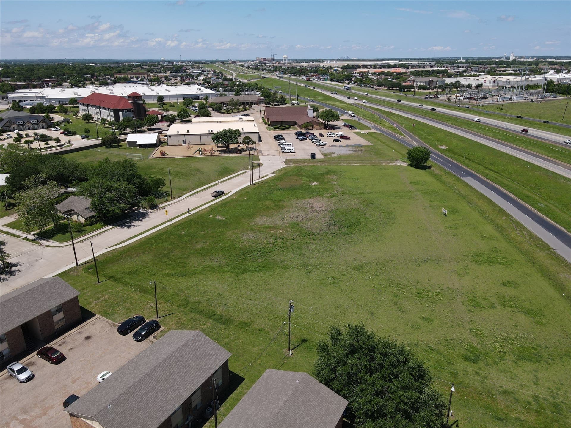 2.28 acres in Ellis County gallery image 2