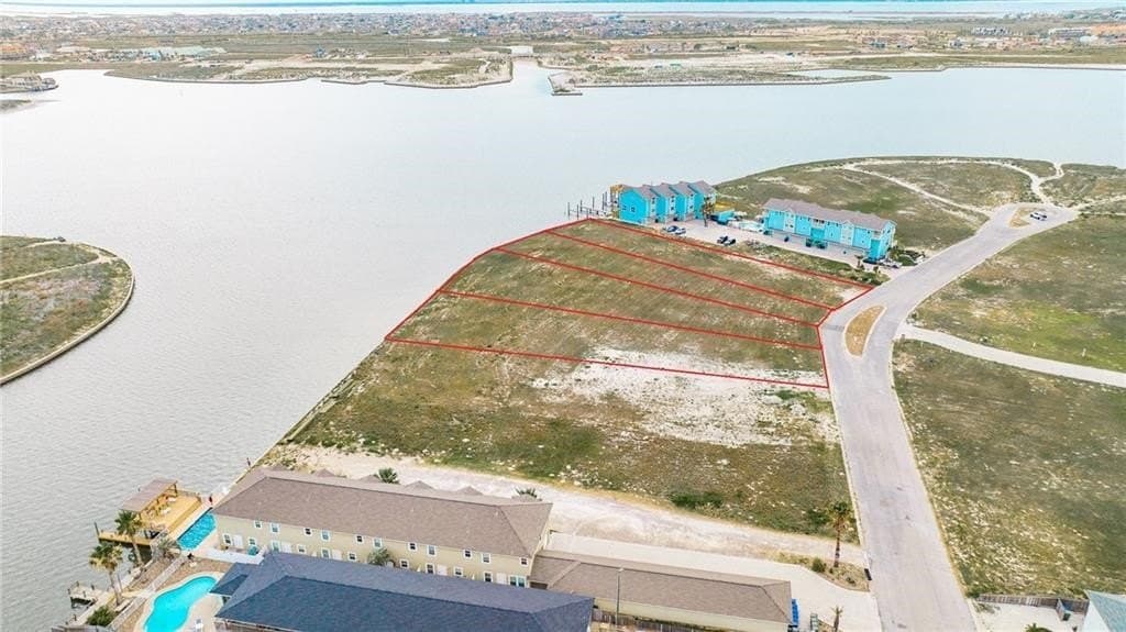 2.09 acres in Nueces County gallery image 3