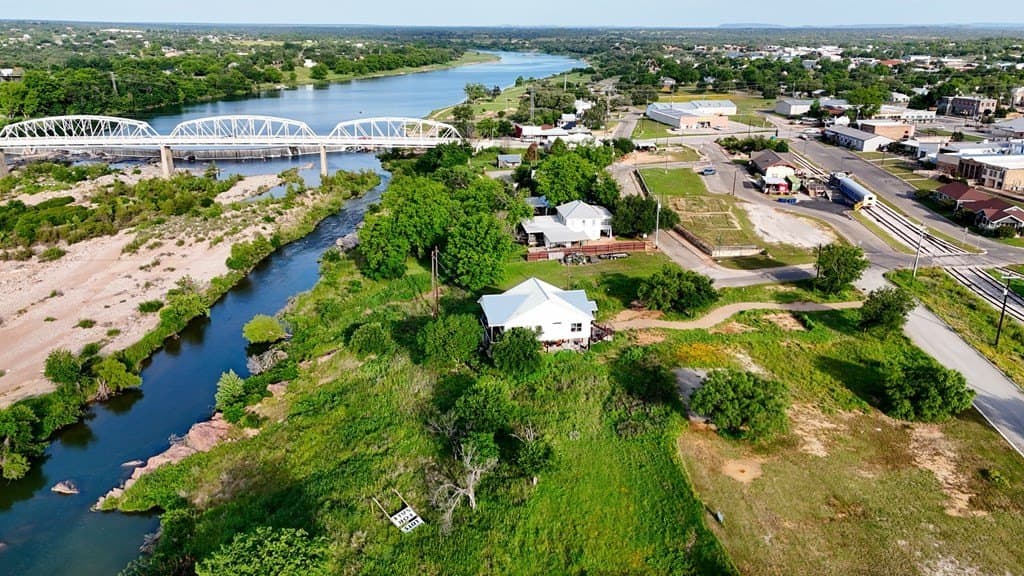 0.51 acres in Llano County - photo 17