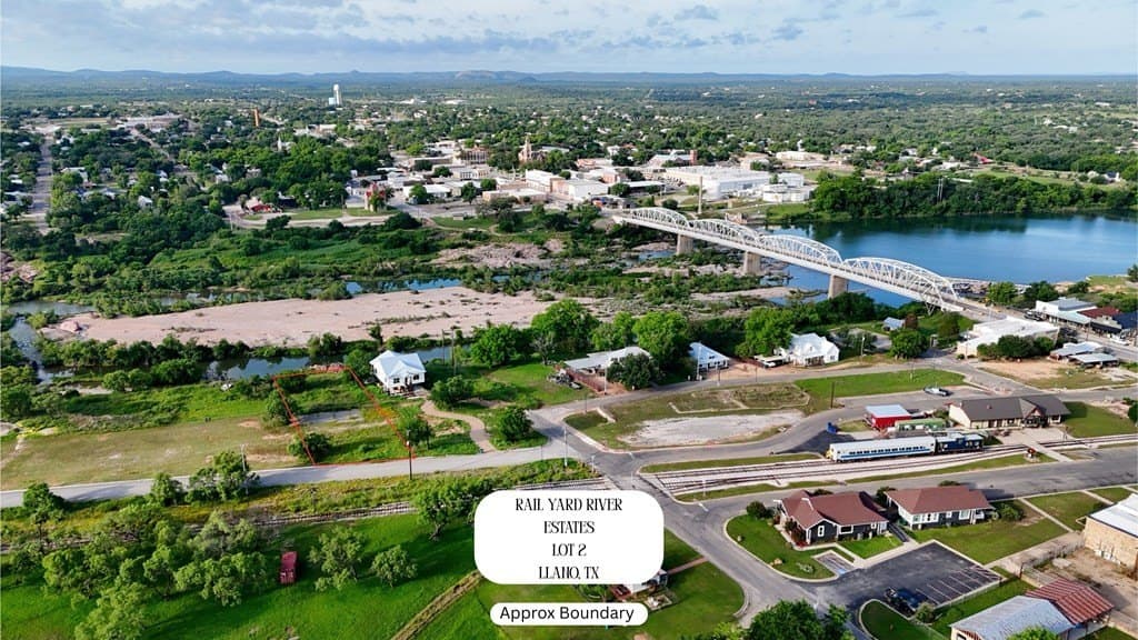 0.51 acres in Llano County gallery image 3