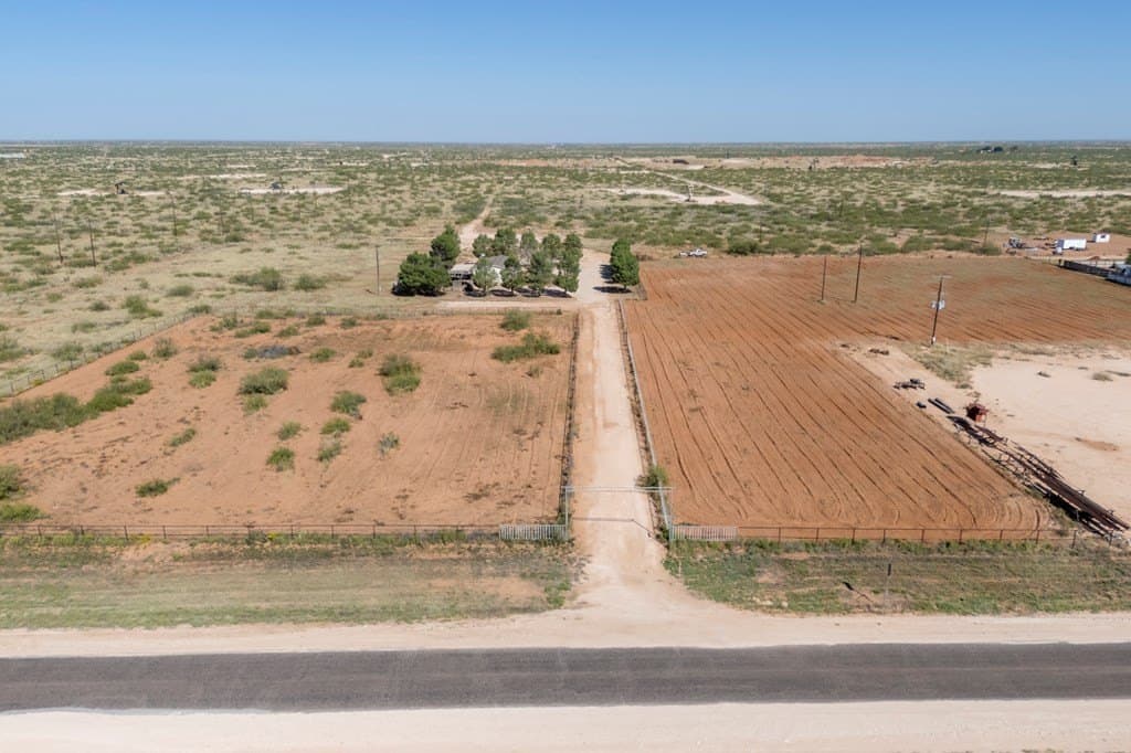10 acres in Andrews County gallery image 2