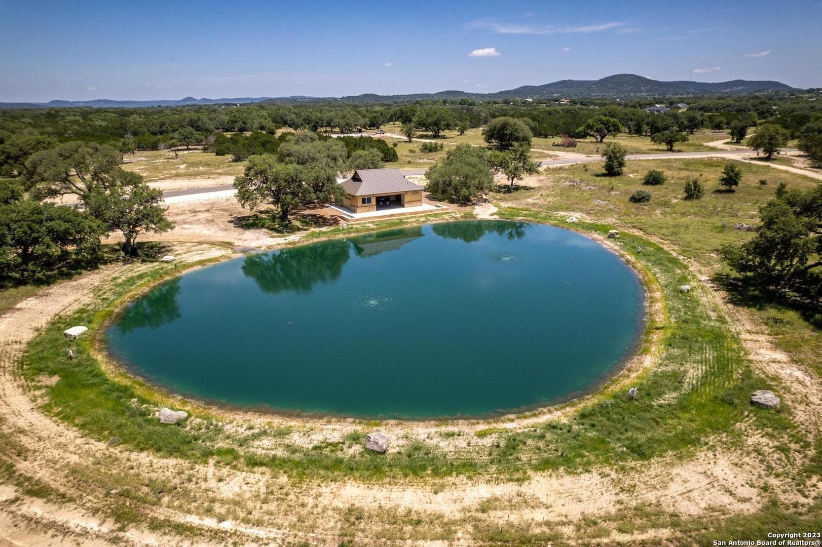 2 acres in Bandera County - photo 6